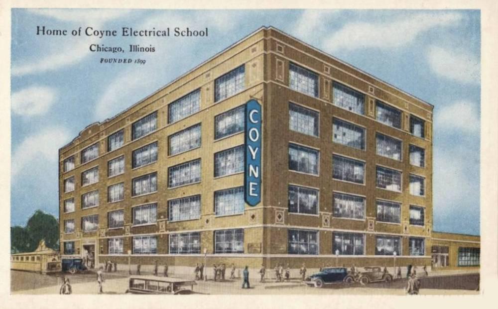 Сградата на Електротехническото училище Койн в Чикаго в края на 20-те г.